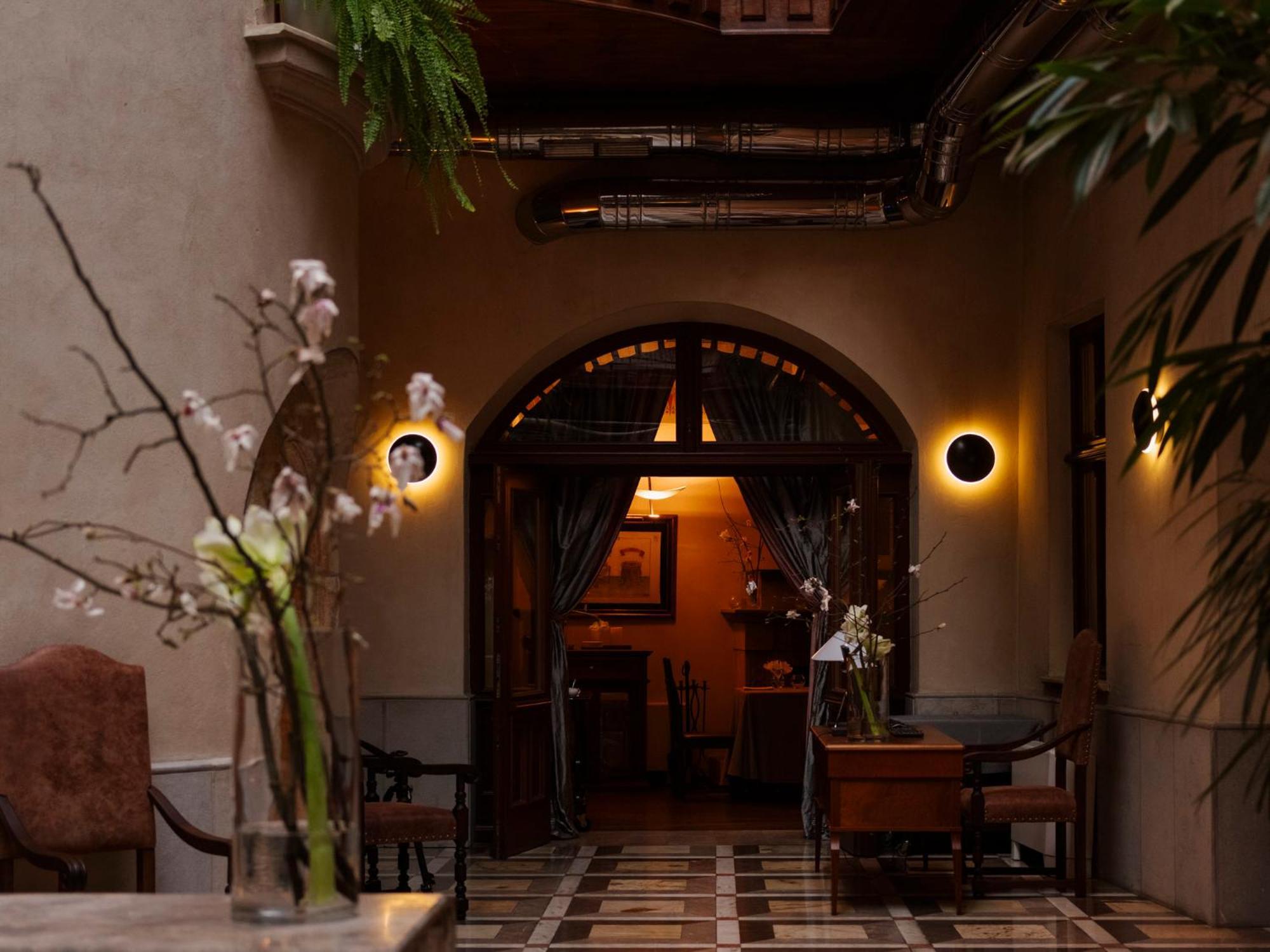 Hotel Copernicus Krakow Bagian luar foto